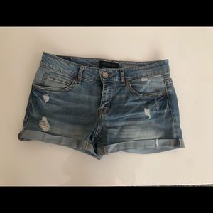 Stretchy jeans shorty shorts